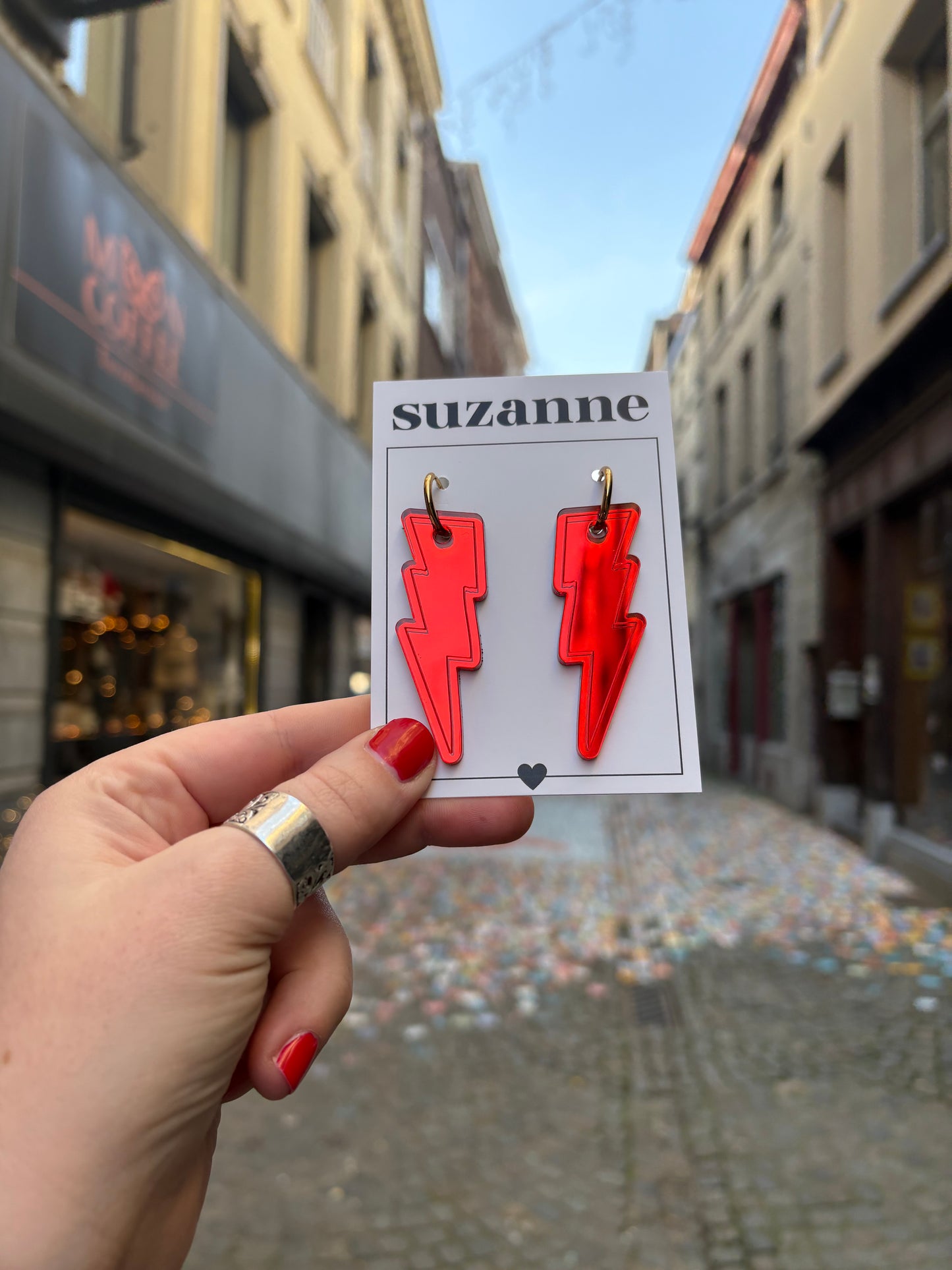 BOUCLES ÉCLAIR MIROIR ROUGE